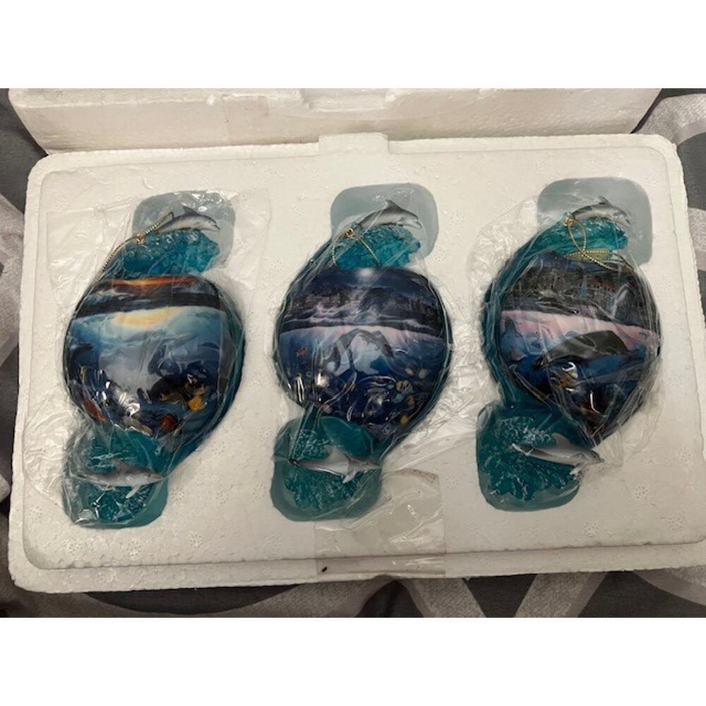 The Bradford editions above below ornament collection Sea Dolphins Decor Coastal - Picture 4 of 14